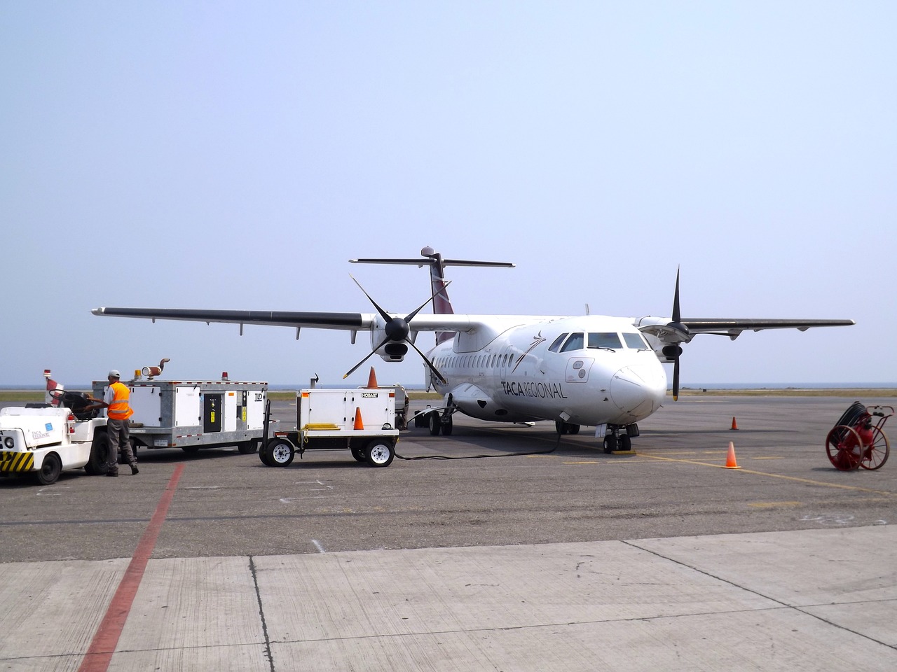 深圳小森機長(cháng)最新招聘啟航，開(kāi)啟航空夢(mèng)想之旅