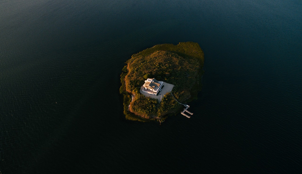 長(cháng)興島航母最新動(dòng)態(tài)揭秘，中國海軍建設邁入新紀元