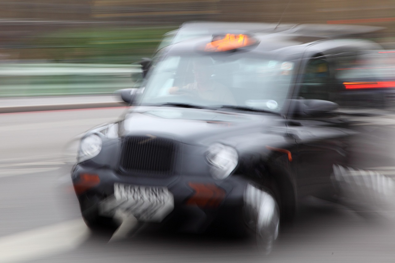 鄭州車(chē)輛限牌最新動(dòng)態(tài)，政策調整引發(fā)市場(chǎng)反應