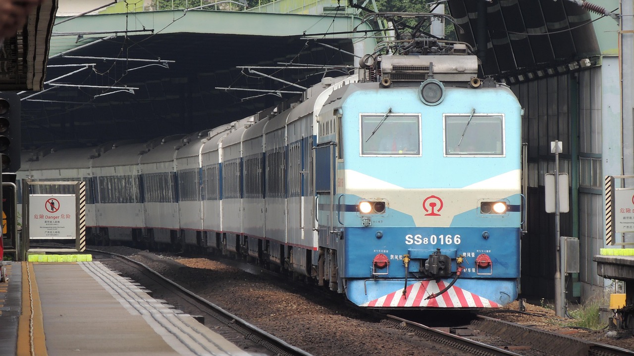 五菱燃油觀(guān)光車(chē)最新款，現代都市便捷與舒適的探索之旅