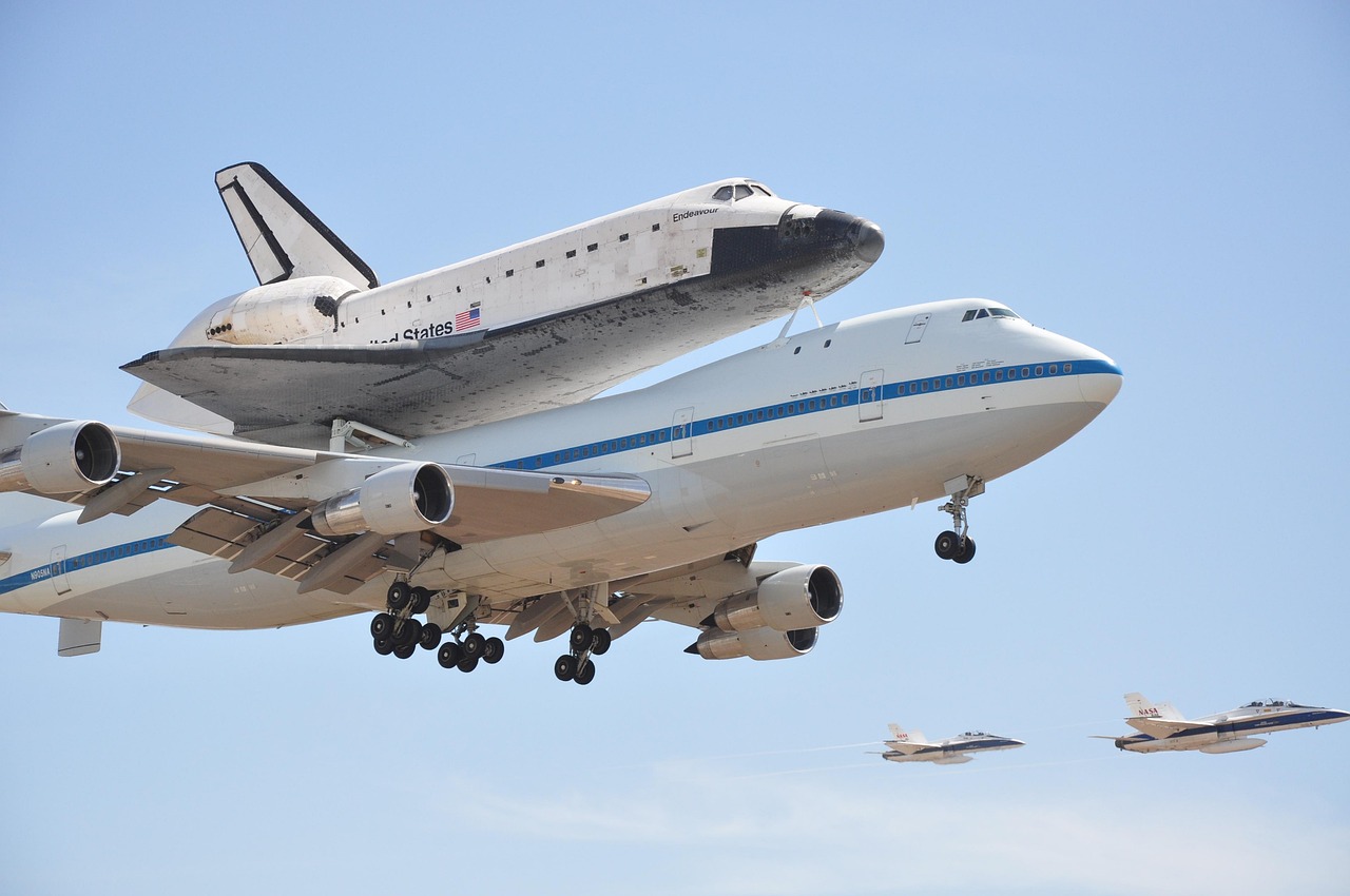 探索航空技術(shù)革新，最新飛機與未來(lái)展望