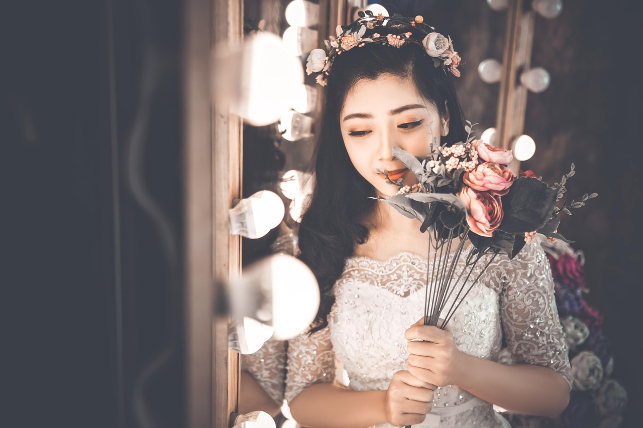 迪奧最新眼影引領(lǐng)時(shí)尚風(fēng)潮，魅力眼神盡在掌握
